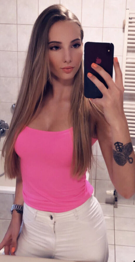 milivanilliii セクシーモデル 画像