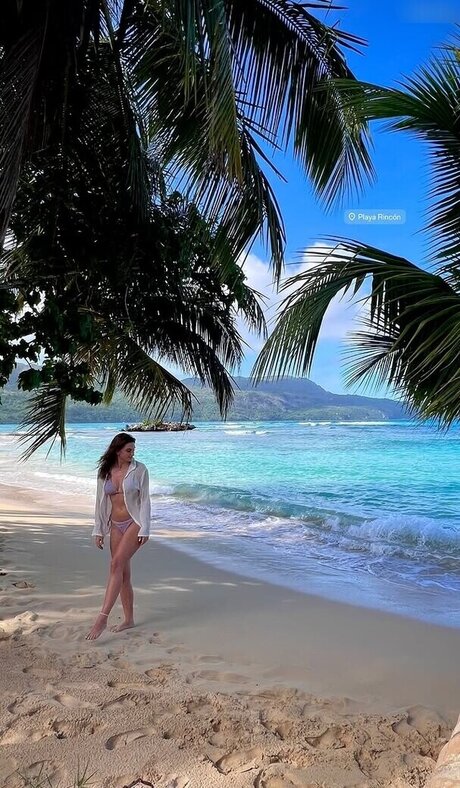 巨尻オンリーファン ヌード 画像