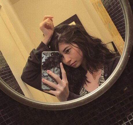 Path Wei_ 無料モデル 写真