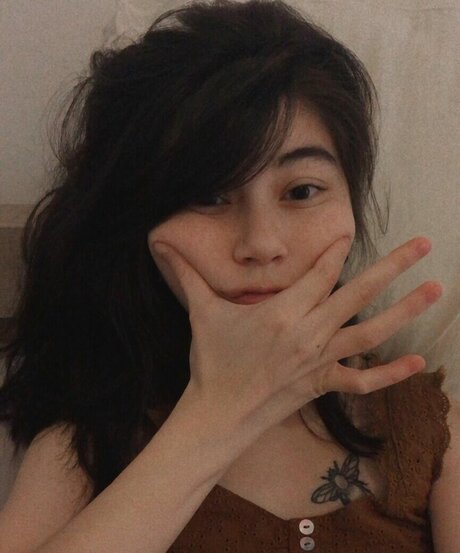 Path Wei_ 美しいポルノスター 画像