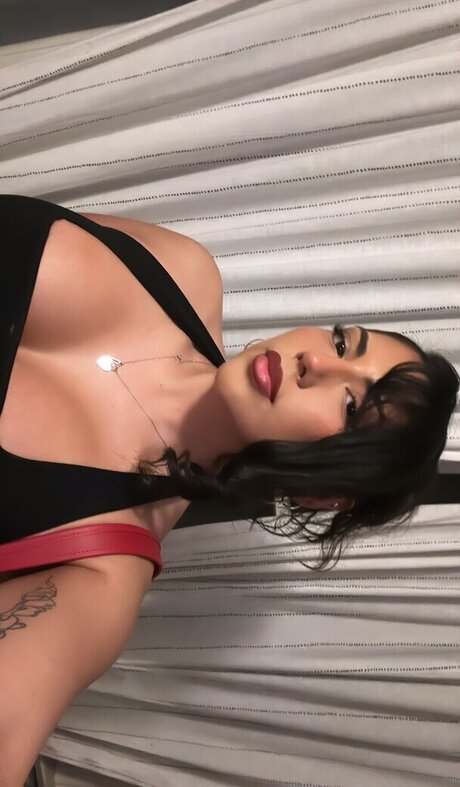 曲線美のxxx オンリーファンズ 無料セックス 写真