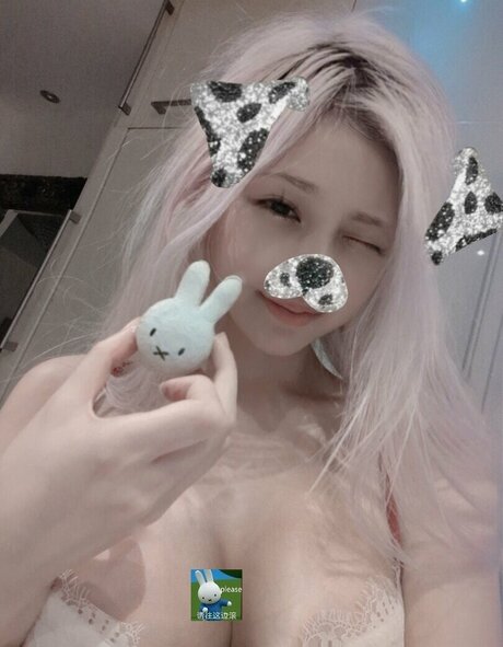 Globoib Hotvirgin ポルノモデル 写真