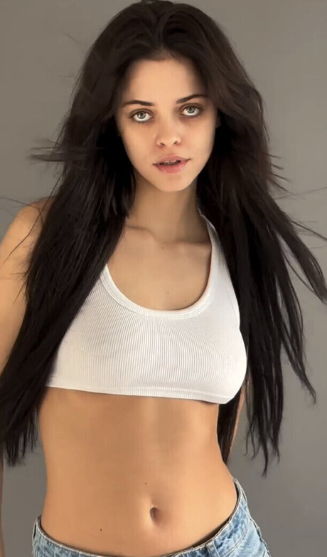 Vanessa Kunz ポルノモデル 画像