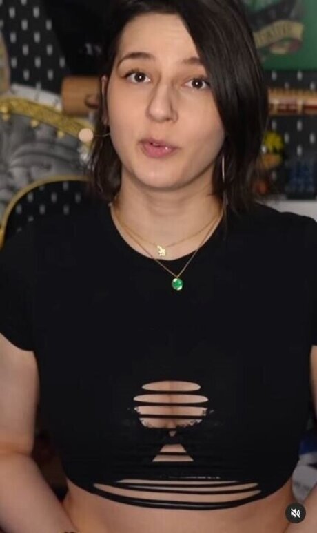 Haselnuuuss 女優 アーカイブ