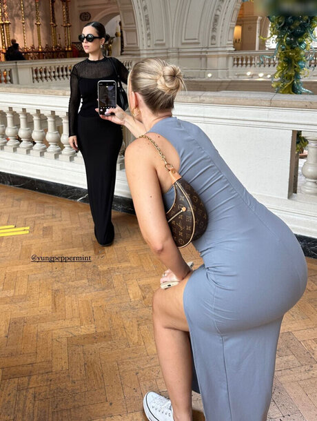 liv yah 高品質モデル 写真