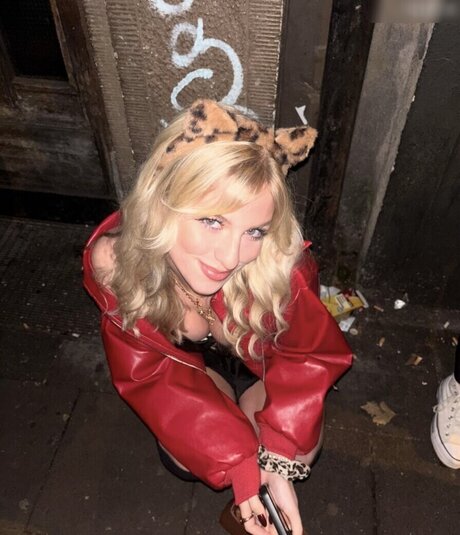 義母オンリーファンズ アダルト 画像