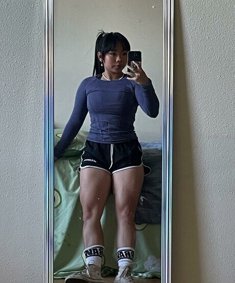 ワークアウト オンリーファンズ 無料 写真