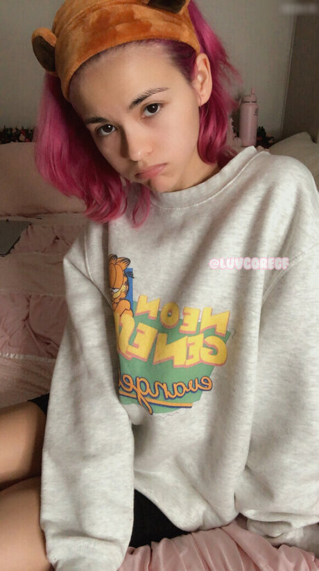 パンツを食い込ませるオンリーファンズ トップ 写真