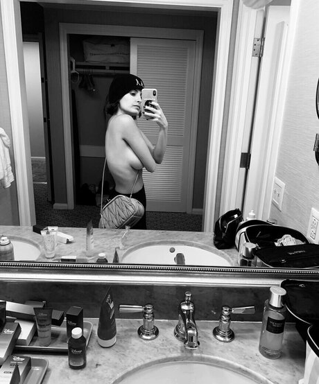 Amanda De Godoi 独占モデル 写真