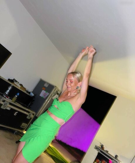 黒人トランスオンリーファン 無料 写真