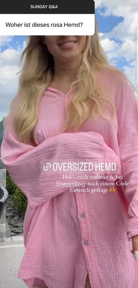 小さなおっぱいオンリーファンズ エロ 写真