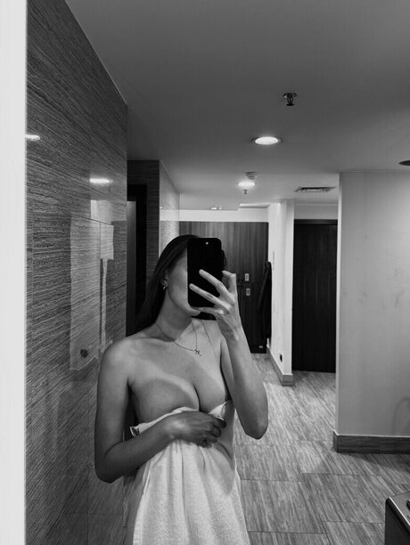 Yapishukino 独占スター ギャラリー