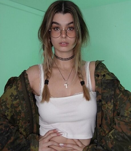 フィットネスプッシーオンリーファンズ アートヌード 写真