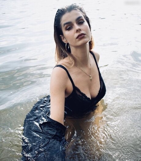 クロスフィットオンリーファンズ セクシーヌード 画像