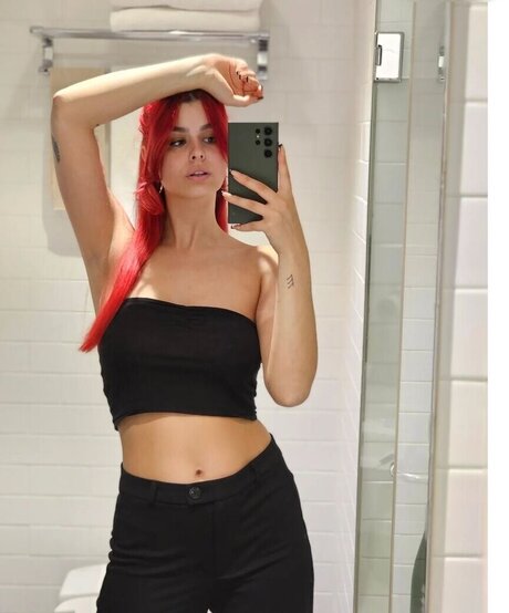 コスプレ ヘンタイ オンリーファンズ 美しいポルノ 写真