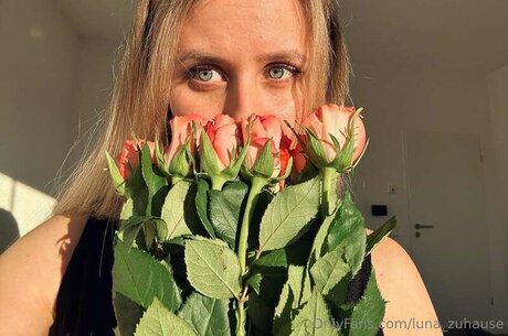 マッサージセラピストオンリーファンズ 無料 画像