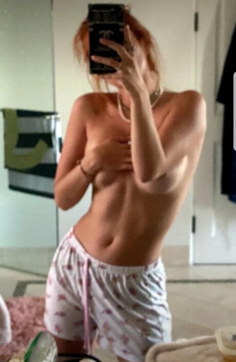 Pia Mia セックス女優 画像