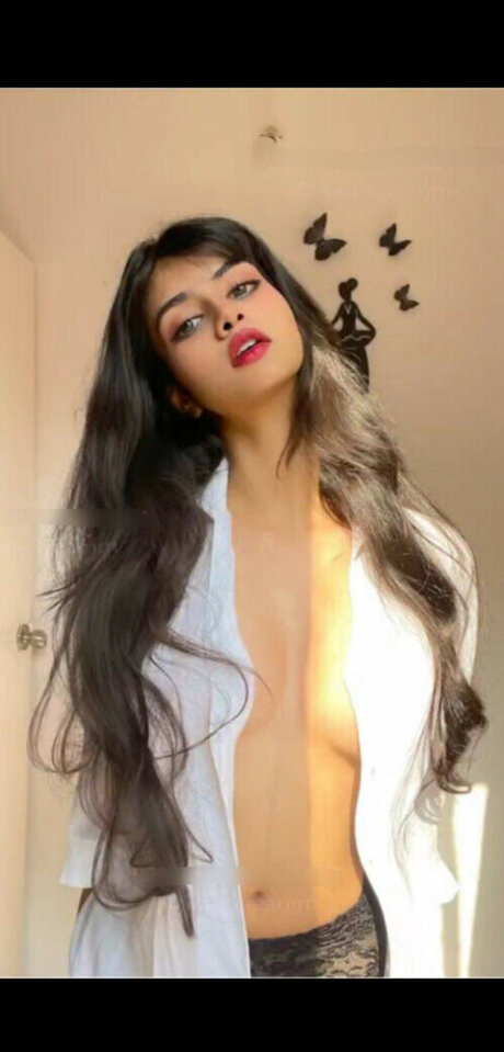 Aishwarya Harishankar ポルノスター ベスト 画像