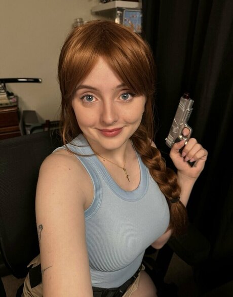 Krysttl ポルノスター 可愛い 写真