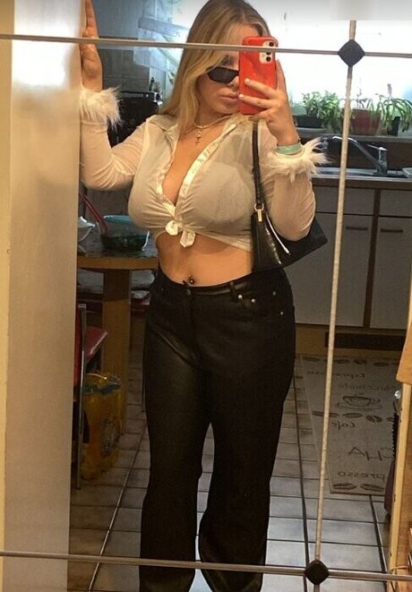 Steffihmn 裸のポルノスター ギャラリー