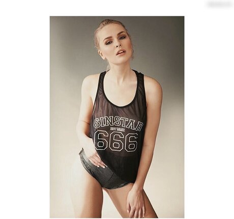 Jana Riva セクシー女優 写真