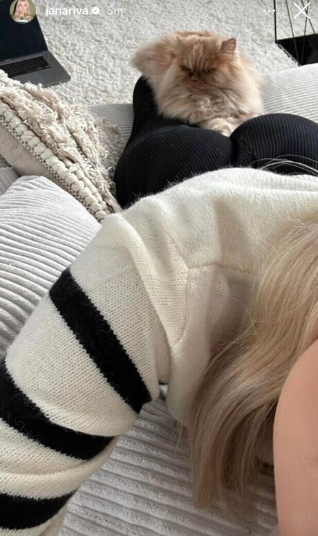 レズビアン誘惑オンリーファンズ HD ギャラリー