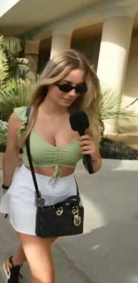 教室オンリーファン ポルノ 写真