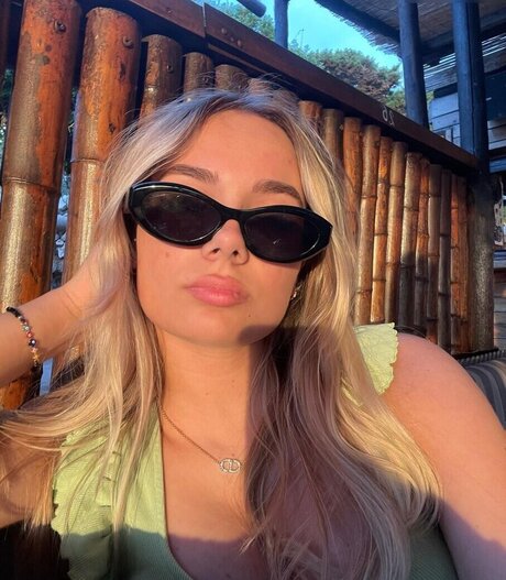 美しいベイビーオンリーファンズ ホットxxx 写真