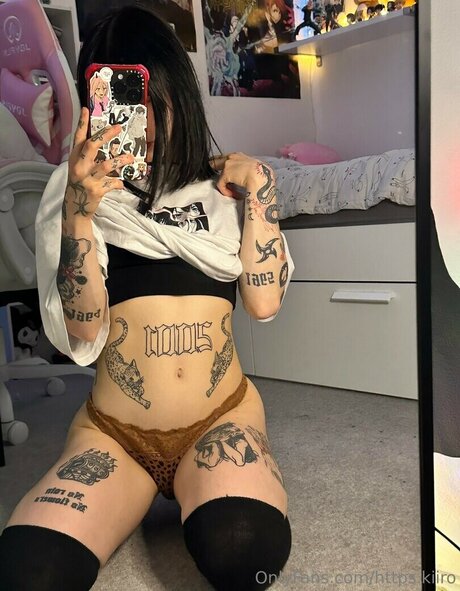 Cyber rue ホットなスター 写真