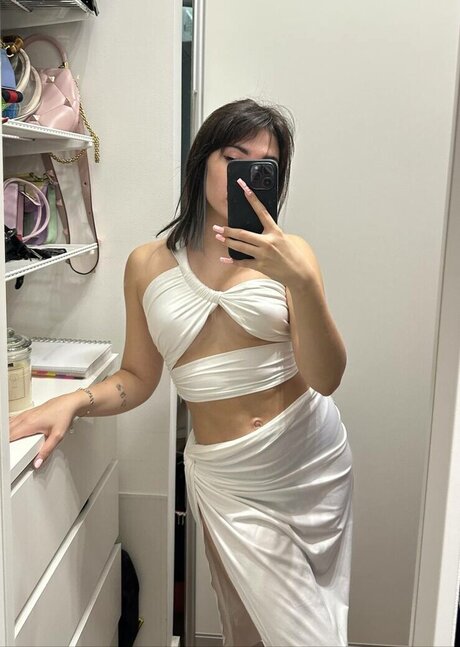 Ekatze007 高品質モデル 写真