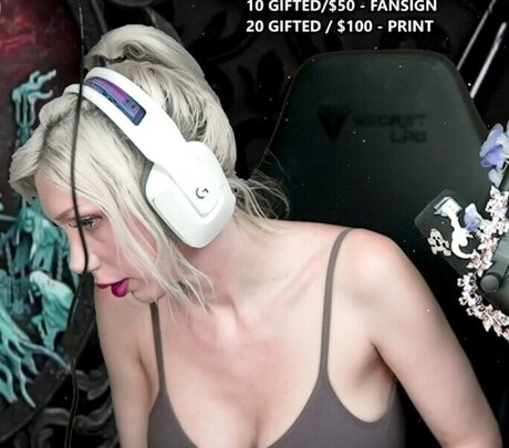 Intraventus ホットなスター アーカイブ