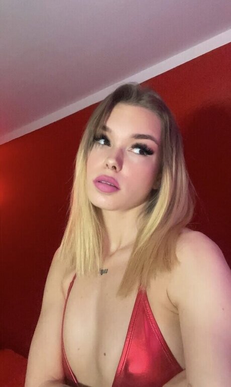 黒檀ペッギングオンリーファンズ xxx 画像