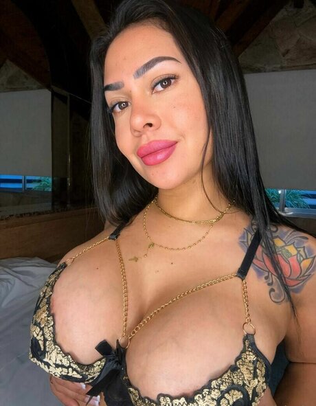 Negra Loly 無料女優 画像