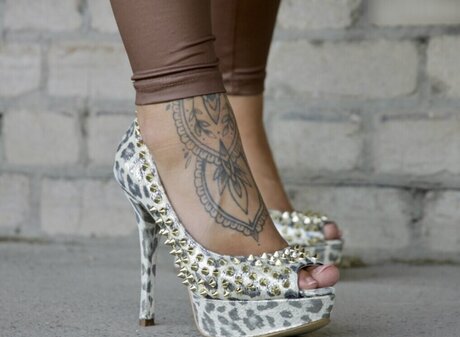 Kara Kay アートモデル 画像