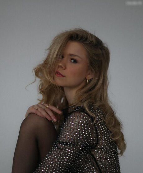 熟女アナルオンリーファンズ セクシー裸 写真