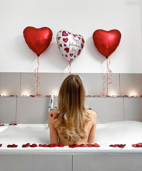 ハロウィン オンリーファン エロチック 写真