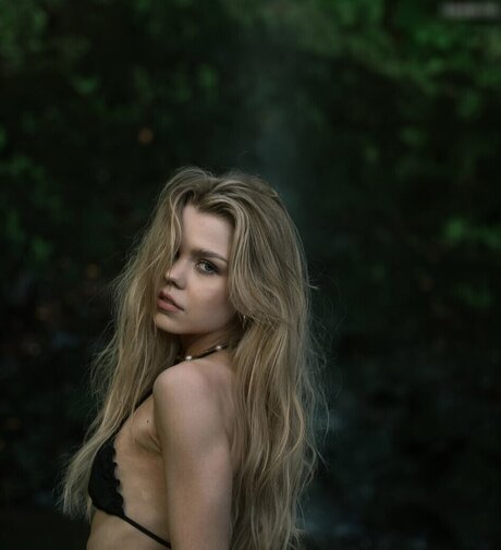 マッサージセラピストオンリーファンズ アートxxx 写真