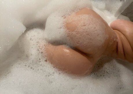 裸の女の子オンリーファンズ 可愛い ギャラリー