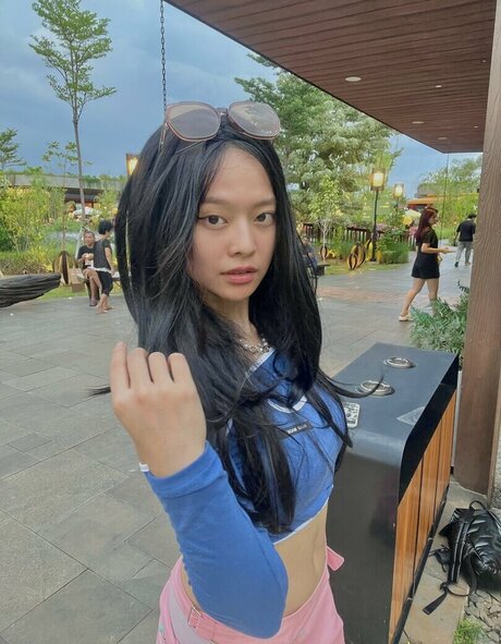 miceraa ポルノスター アート 画像