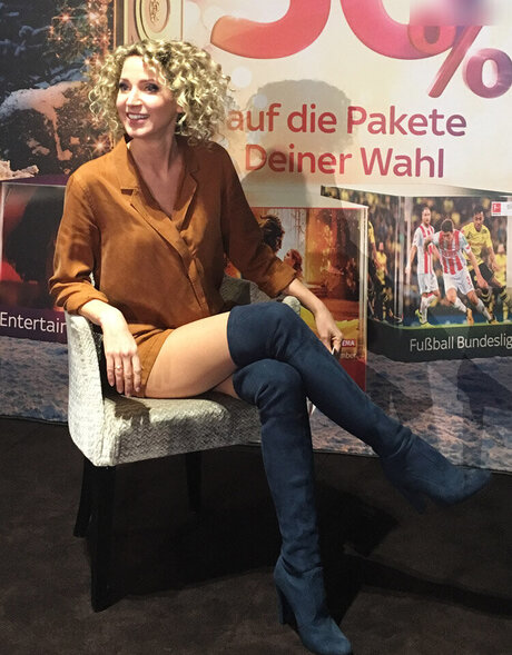 Aline von Drateln セクシーモデル 写真