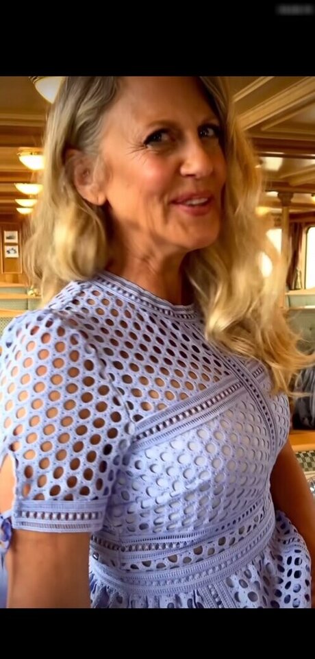 毛深いアジア人オンリーファンズ アートxxx 画像