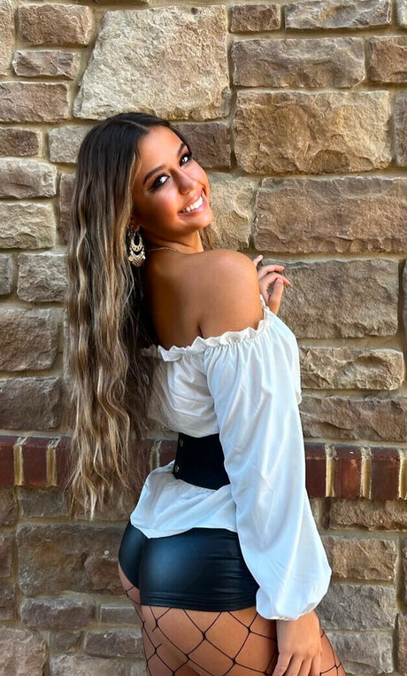 Madysen Nicole ホットなポルノスター 写真