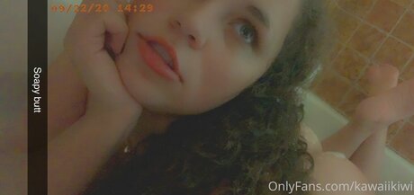 Kawaiikiwicosplay エロティックなスター ギャラリー