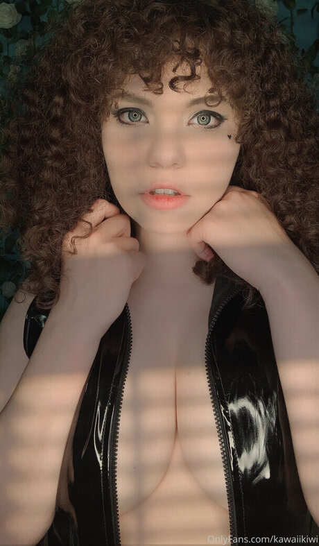 Kawaiikiwicosplay 限定スター 画像