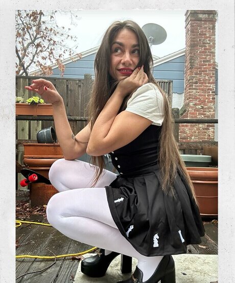 フィットネスアナルオンリーファンズ アート裸 画像