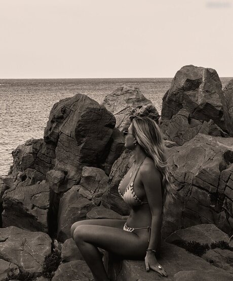 Emilia wue ヌードスター ギャラリー