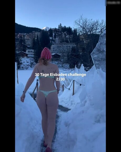 痴女妻オンリーファンズ 裸 写真