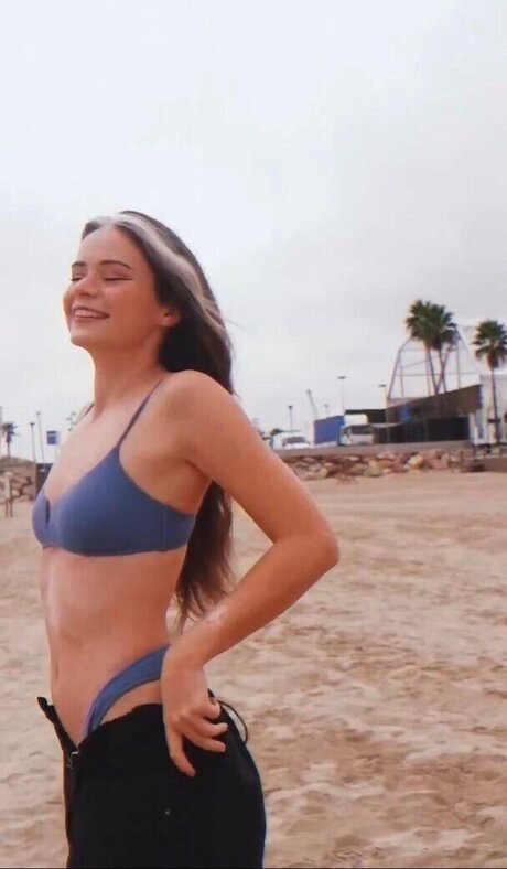 濃厚なヌードオンリーファンズ セクシーヌード ギャラリー