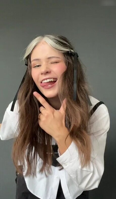 nadinebreaty 可愛いモデル 画像