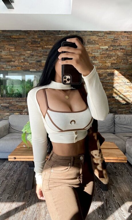 Nicole Schiebler セックス女優 写真